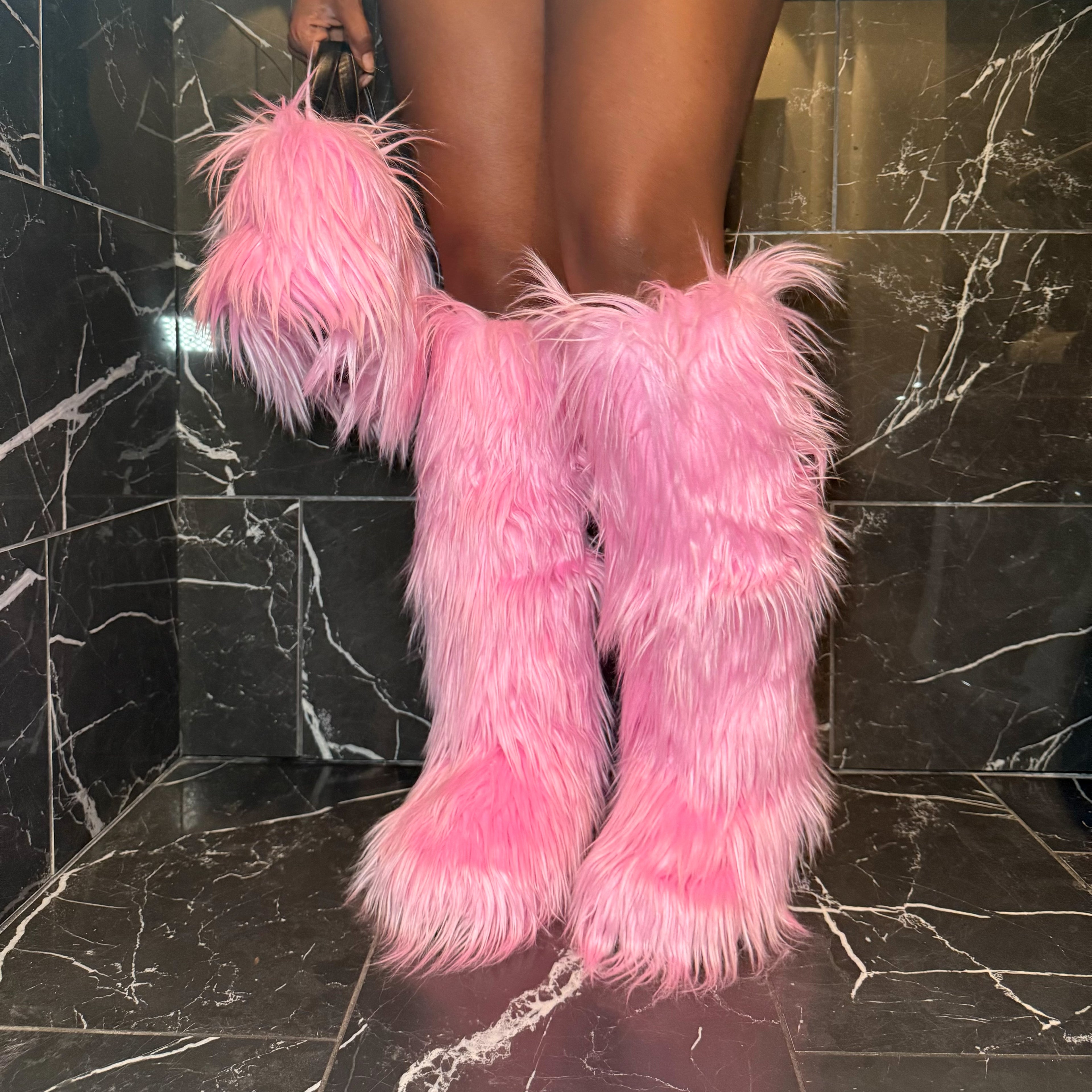 Furry Boot Sets (pink)